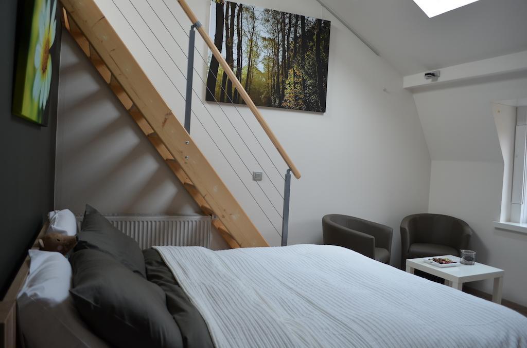 Het Houten Paard Ieper Bilik gambar