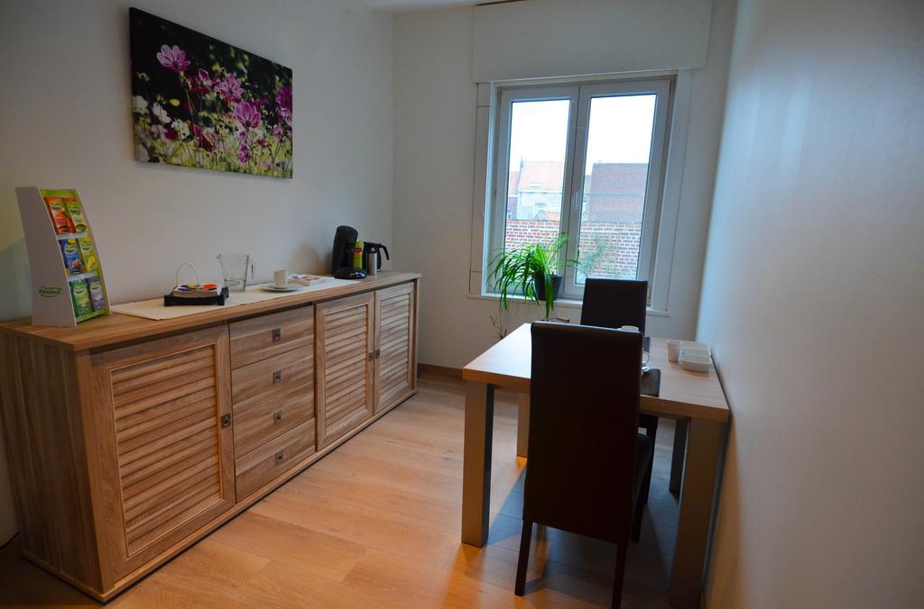 Het Houten Paard Ieper Bilik gambar